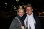 Schiphol 27 / 28 oktober 2011
Sonja Bakker en haar nieuwe vriend Jan arriveren op schiphol na vakantie naar ibiza.
Peter Smulders bv