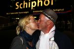 Schiphol 27 / 28 oktober 2011
Sonja Bakker en haar nieuwe vriend Jan arriveren op schiphol na vakantie naar ibiza.
Peter Smulders bv