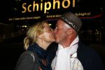Schiphol 27 / 28 oktober 2011
Sonja Bakker en haar nieuwe vriend Jan arriveren op schiphol na vakantie naar ibiza.
Peter Smulders bv
