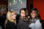 Amsterdam 20 oktober 2011
De diva s draaien door op tv wordt bekeken door Patricia Paay Patty Brard en Tatjana.
Peter Smulders bv