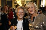 Amsterdam 24 oktober 2011
Presentatie borstbeeld Tineke Schouten in Carre. Tineke met moeder
Peter Smulders bv