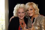 Amsterdam 24 oktober 2011
Presentatie borstbeeld Tineke Schouten in Carre. Tineke met karin Bloemen
Peter Smulders bv
