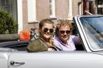 Amsterdam 20 augustus 2011
Wesly Bronkhorst met zijn vriendin Renee Gunning in Mercedes cabrio.
Peter Smulders bv