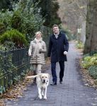 Blaricum 18 november 2012
Anita Meyer met haar vriend aan het wandelen met de hond.
Peter Smulders bv