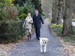 Blaricum 18 november 2012
Anita Meyer met haar vriend aan het wandelen met de hond.
Peter Smulders bv