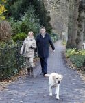 Blaricum 18 november 2012
Anita Meyer met haar vriend aan het wandelen met de hond.
Peter Smulders bv