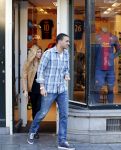 Amsterdam 11 november 2012
Estelle Cruiff en Badr Hari doen boodschappen in Amsterdam met Maxim Gullit.
Peter Smulders bv