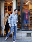 Amsterdam 11 november 2012
Estelle Cruiff en Badr Hari doen boodschappen in Amsterdam met Maxim Gullit.
Peter Smulders bv