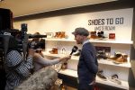 Amsterdam 8 november 2012
Presentatie Rehab Ben Saunders schoenen. Ook zijn dochter Stacey en ouders zijn aanwezig.
Peter Smulders bv