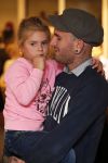 Amsterdam 8 november 2012
Presentatie Rehab Ben Saunders schoenen. Ook zijn dochter Stacey en ouders zijn aanwezig.
Peter Smulders bv