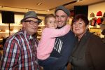Amsterdam 8 november 2012
Presentatie Rehab Ben Saunders schoenen. Ook zijn dochter Stacey en ouders zijn aanwezig.
Peter Smulders bv