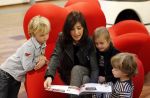 Amsterdam 13 november 2012
Presentatie Douwe Egberts sinterklaasboeken in de bibliotheek
met Carice v Houten Jan Terlouw Herman Finkers en Winston Gerschtanowitz.
Peter Smulders bv