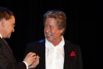 Zeist 21 november 2012
Hans Kazan krijgt prijs in het Fyji theater in Zeist.
Aanwezig zijn zijn zoons Oscar Renzo en Steven alsmede zijn schoondochters Mara en..
Peter Smulders bv