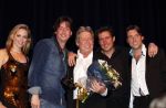Zeist 21 november 2012
Hans Kazan krijgt prijs in het Fyji theater in Zeist.
Aanwezig zijn zijn zoons Oscar Renzo en Steven alsmede zijn schoondochters Mara en..
Peter Smulders bv
