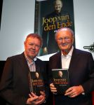 Amsterdam 24 oktober 2012
Presentatie boek/biografie Joop v d Ende in het nieuwe de la mar theater. Joop met de schrijver Herman v Gelder
Peter Smulders bv