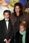Amsterdam 4 november 2012
Premiere Shrek in het theater van de RAI. Isa Hoes met kinderen
Peter Smulders bv