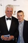 Amsterdam 28 oktober 2012
Premiere James Bond film skyfall in Tuschinski. jan Slagter met zoon
Peter Smulders bv