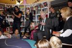 Amsterdam 13 november 2012
Presentatie Douwe Egberts sinterklaasboeken in de bibliotheek
met Carice v Houten Jan Terlouw Herman Finkers en Winston Gerschtanowitz.
Peter Smulders bv