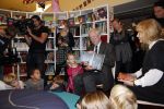 Amsterdam 13 november 2012
Presentatie Douwe Egberts sinterklaasboeken in de bibliotheek
met Carice v Houten Jan Terlouw Herman Finkers en Winston Gerschtanowitz.
Peter Smulders bv