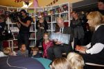Amsterdam 13 november 2012
Presentatie Douwe Egberts sinterklaasboeken in de bibliotheek
met Carice v Houten Jan Terlouw Herman Finkers en Winston Gerschtanowitz.
Peter Smulders bv