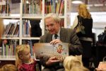 Amsterdam 13 november 2012
Presentatie Douwe Egberts sinterklaasboeken in de bibliotheek
met Carice v Houten Jan Terlouw Herman Finkers en Winston Gerschtanowitz.
Peter Smulders bv