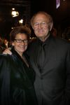 Amsterdam 19 november 2012
Premiere alles is familie in het nieuwe de la mar theater.
Joop v d Ende met zijn vrouw Janine v d Ende
Peter Smulders bv
