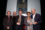 Amsterdam 24 oktober 2012
Presentatie boek/biografie Joop v d Ende in het nieuwe de la mar theater. Joop en Janine v d Ende met Vic v d Reijt Eva Jinek en Herman v Gelder
Peter Smulders bv