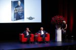 Amsterdam 24 oktober 2012
Presentatie boek/biografie Joop v d Ende in het nieuwe de la mar theater. Joop met de schrijver Herman v Gelder
Peter Smulders bv