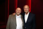 Amsterdam 24 oktober 2012
Presentatie boek/biografie Joop v d Ende in het nieuwe de la mar theater. Joop met zijn beste vriend
Peter Smulders bv