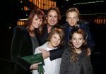 Amsterdam 4 november 2012
Premiere Shrek in het theater van de RAI. Marco en Leontine Borsato met Senna Luca en Jada
Peter Smulders bv