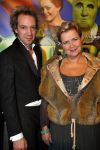 Amsterdam 4 november 2012
Premiere Shrek in het theater van de RAI. Mathilde Santing met een kennis
Peter Smulders bv