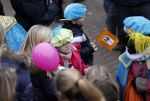 Schevenigen 17 november 2012
Prinses Maxima met Amalia Ariane en Alexia bij binnenkomst Sinterklaas in scheveningen.
Peter Smulders bv