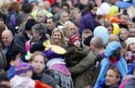 Schevenigen 17 november 2012
Prinses Maxima met Amalia Ariane en Alexia bij binnenkomst Sinterklaas in scheveningen.
Peter Smulders bv