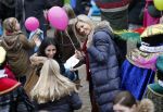 Schevenigen 17 november 2012
Prinses Maxima met Amalia Ariane en Alexia bij binnenkomst Sinterklaas in scheveningen.
Peter Smulders bv