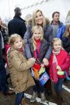 Schevenigen 17 november 2012
Prinses Maxima met Amalia Ariane en Alexia bij binnenkomst Sinterklaas in scheveningen.
Peter Smulders bv