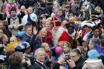 Schevenigen 17 november 2012
Prinses Maxima met Amalia Ariane en Alexia bij binnenkomst Sinterklaas in scheveningen.
Peter Smulders bv