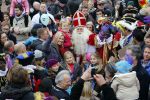 Schevenigen 17 november 2012
Prinses Maxima met Amalia Ariane en Alexia bij binnenkomst Sinterklaas in scheveningen.
Peter Smulders bv