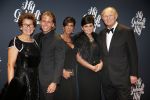 Amsterdam 11 november 2012
Premiere Zij gelooft in mij in het nieuwe de la mar. Roxeanne Andre en Rachel Hazes met Joop en Janine v d Ende
Peter Smulders bv