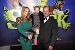 Amsterdam 4 november 2012
Premiere Shrek in het theater van de RAI. Robert Claudia Schoemacher met dochter Olivia in het gips
Peter Smulders bv