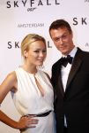 Amsterdam 28 oktober 2012
Premiere James Bond film skyfall in Tuschinski. tess Milne met broer
Peter Smulders bv