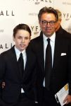 Amsterdam 28 oktober 2012
Premiere James Bond film skyfall in Tuschinski. Yves Gijraths met zoon
Peter Smulders bv