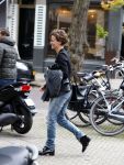 Amsterdam 18 oktober 2013
Angela Schijf doet de laatste boodschappen voordat ze naar de televizierring gaat waar Flinkken maastricht genomineerd is