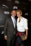 Amsterdam 1 november 2013
Uitreiking van de jfk s greatest man award in de harbour club.
Anouk Smulders met Diederik Reitsma van BMW nederland