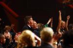 Amsterdam 18 oktober 2013
Art Rooijakkers wint met wie is de mol de televizierring.