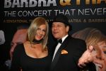 Amsterdam, 1 November 2013
Premiere Barbra & Frank, The concert that never was.
Met Sharon Owens (Barbra Streisand) en Sebastian Anzaldo (Frank Sinatra)
Barbra Streisand Frank Sinatra voor Carre

Foto Peter Smulders BV