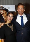 Amsterdam 22 oktober 2013
Presentatie bachelor List van Jackie in het Art Hotel. Marvy Rieder en hoofdredaktrice Suzanne Arbeid reiken de prijs uit aan winnaar Barry Atsma