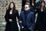 Delft 2 november 2013
Herdenkingsdienst voor prins Friso in de grote kerk in Delft. 
Bono U2 met zijn vrouw