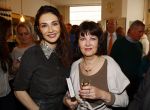 Amsterdam 11 november 2013
Boek presentatie Cariice v Houten en Halina Reijn. Carice met moeder
