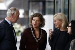 Amsterdam 18 oktober 2013
Koningin Maxima opent de expositie van Malevich in het stedelijk museum.
Johan Remkes en loco Burgemeester Carolien Gehrels