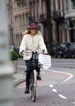 Amsterdam 25 oktober 2013
Chantal janzen op de fiets in amsyterdam.